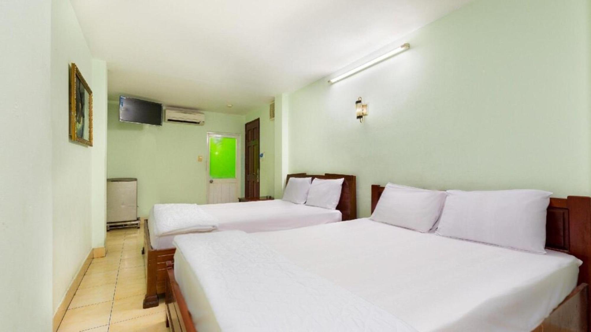 Mat Troi Vang Khách sạn