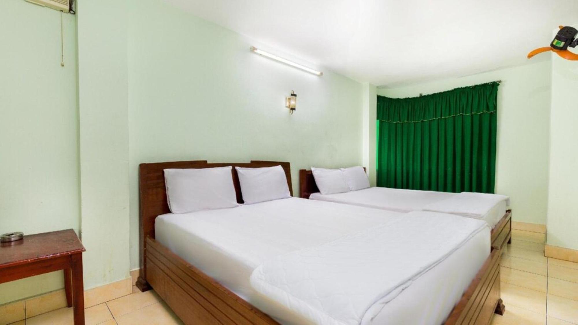 Hotel Mat Troi Vang